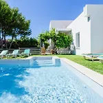 715 - Our Retreat Вилла *